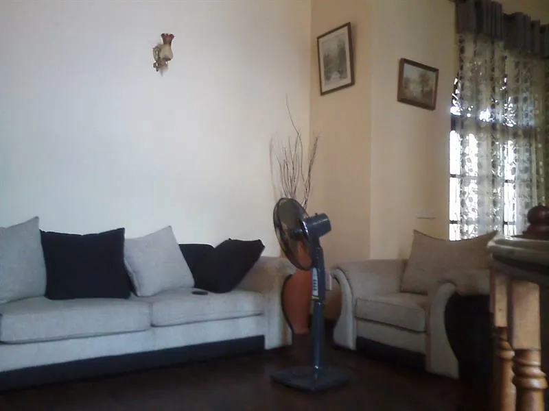 Mango Villa Negombo Bed & Breakfast